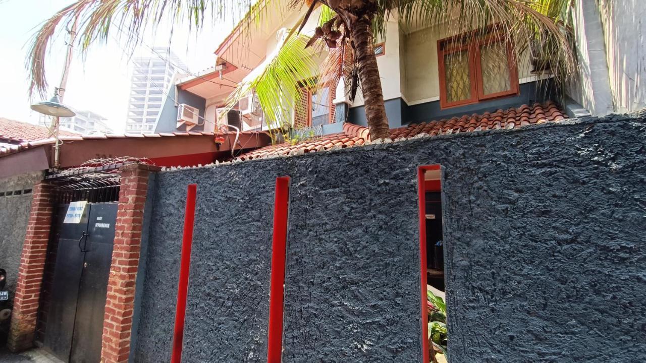 Oyo 91341 D'Phoenix Anggrek Syariah Residence جاكرتا المظهر الخارجي الصورة